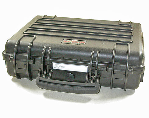 Bild 1: Geschlossener Koffer